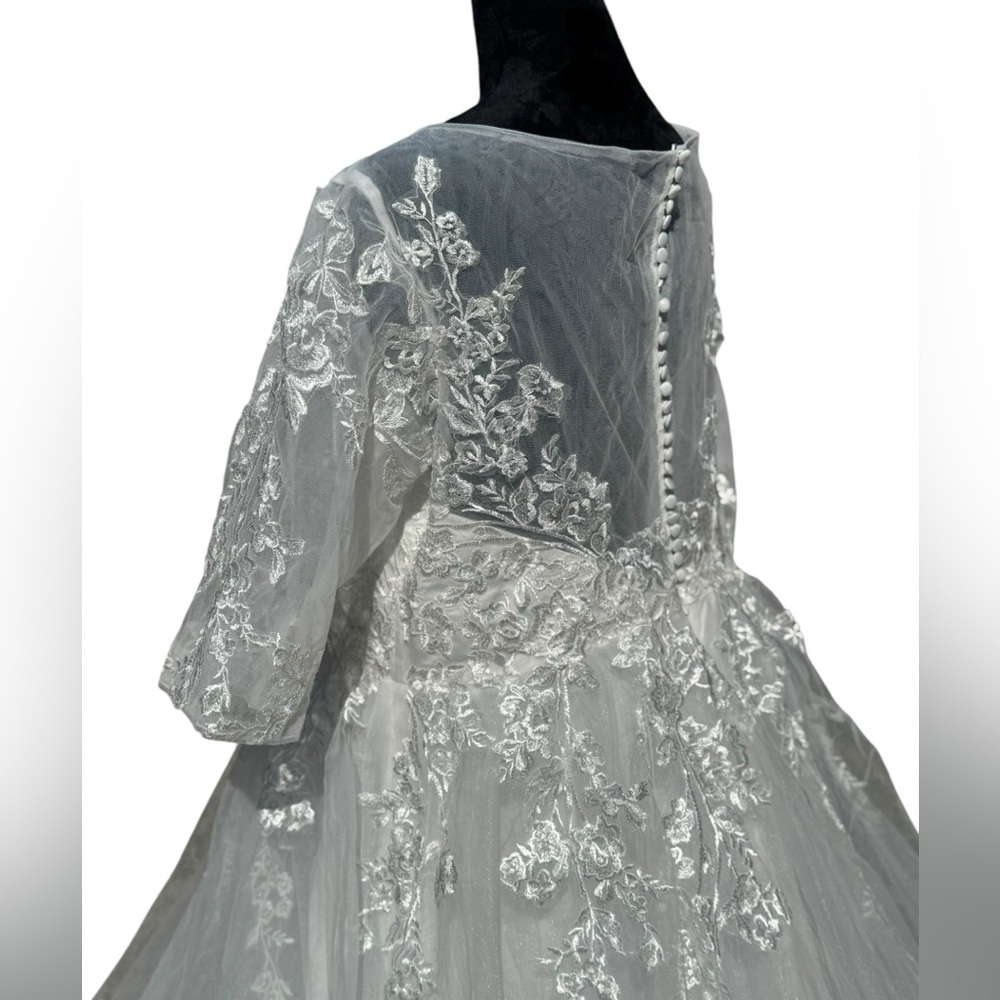 Engerla White Lace Wedding Gown size 20 New - Picture 14 of 15